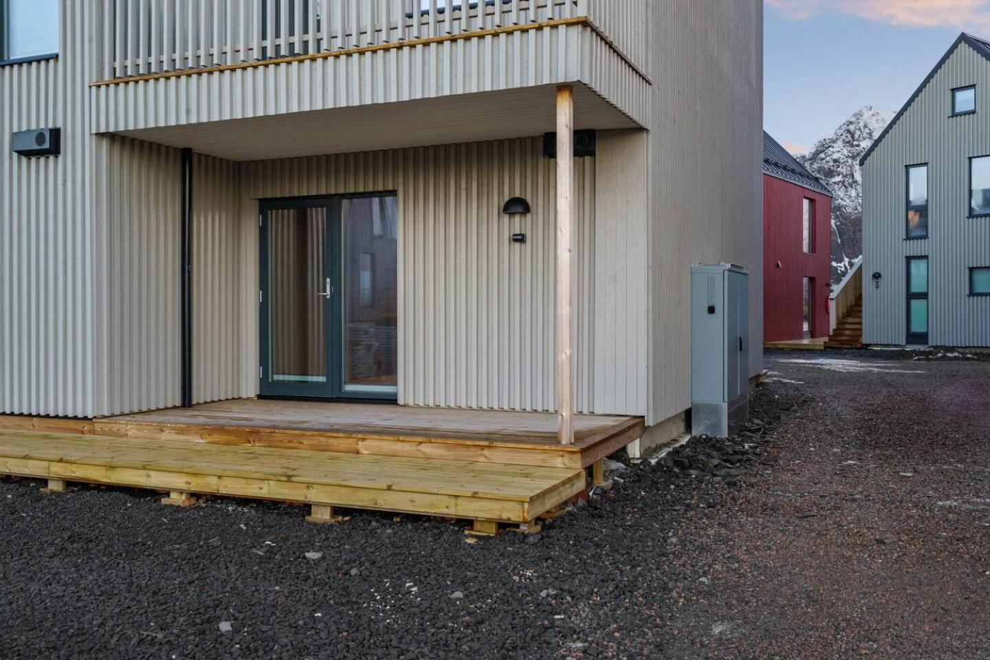Rorbuleilighet I Idylliske Henningsvær Kültér fotó
